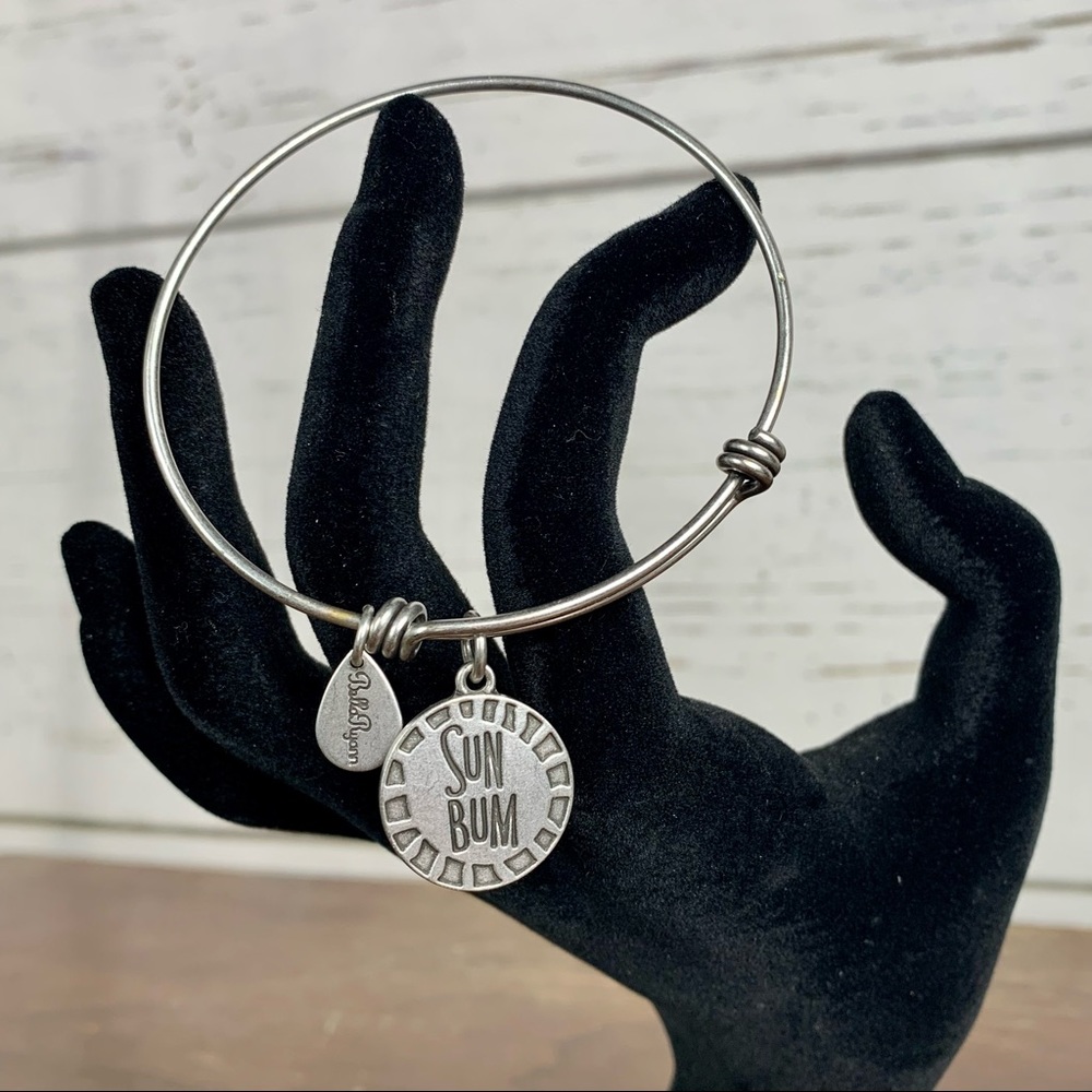 BELLA RYANN "Sun Bum" Bangle Charm Bracelet